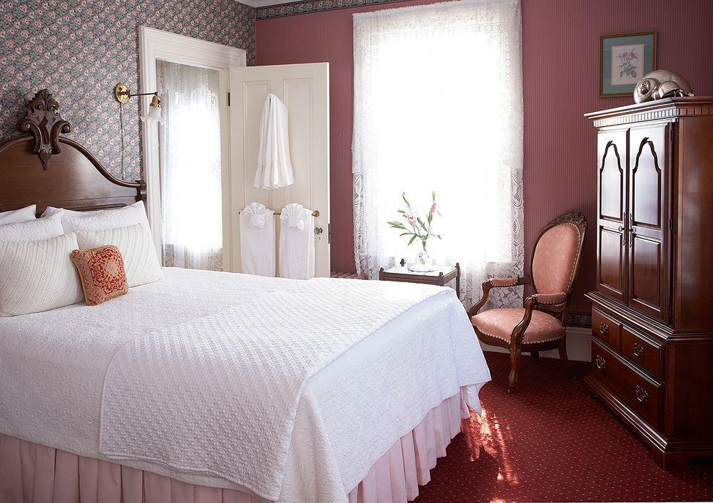 Maine Stay Inn And Cottages 케네벙크포트 외부 사진