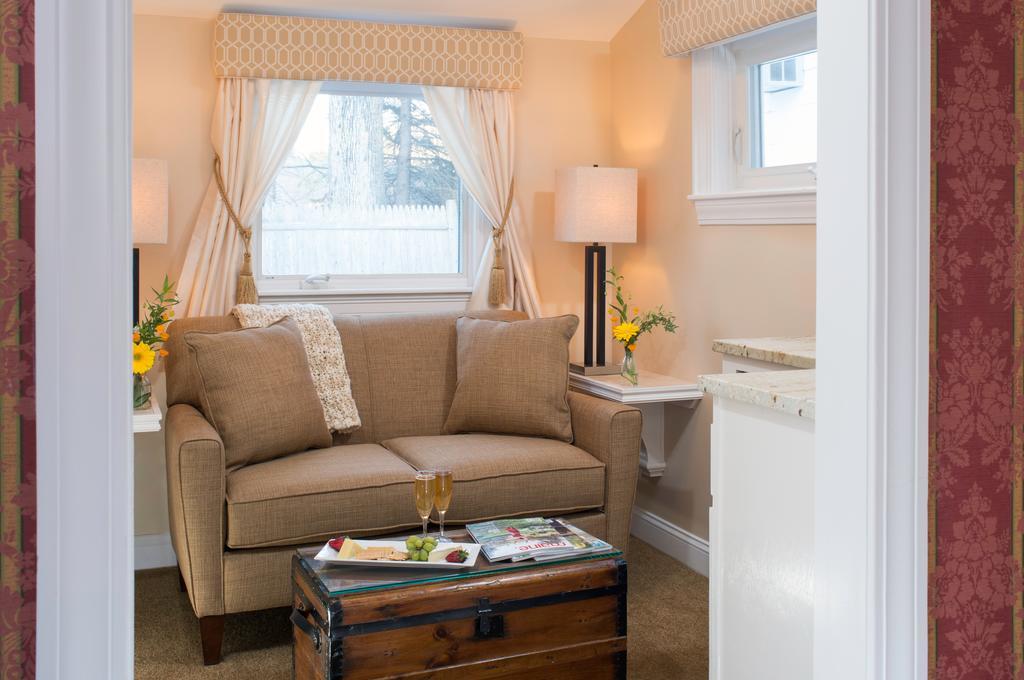 Maine Stay Inn And Cottages 케네벙크포트 외부 사진